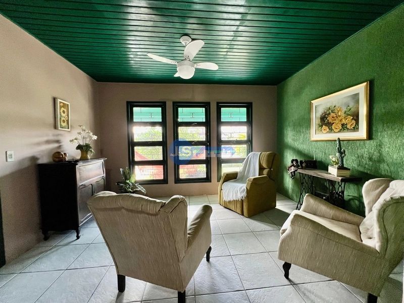 Casa em Atlântida Sul: 17ª foto da galeria de imagens do imóvel