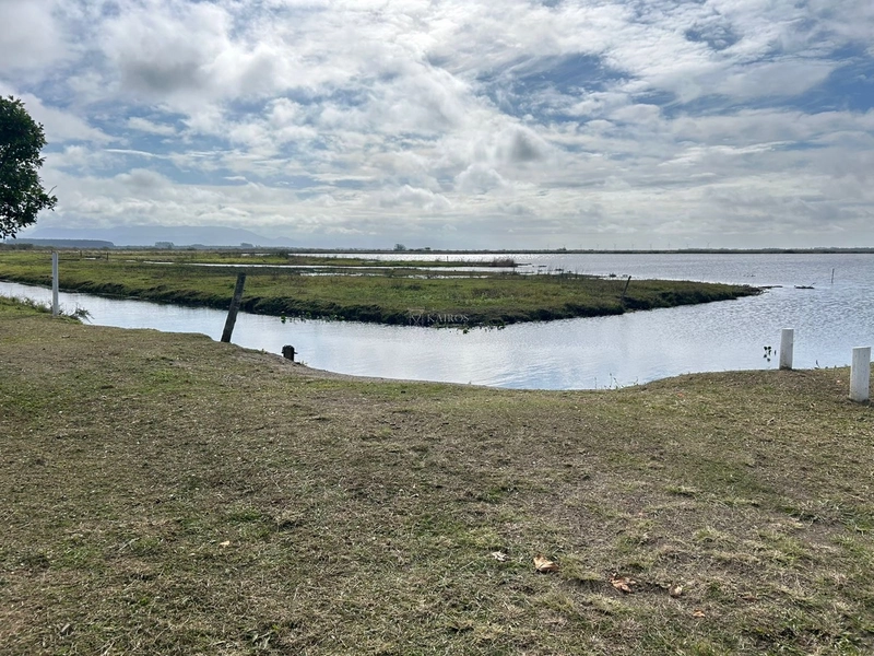 SITIO COM LAGOA: 17ª foto da galeria de imagens do imóvel
