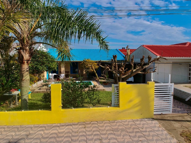 EXCELENTE CASA DE PRAIA PRÓXIMA AO MAR COM PISCINA: 16ª foto da galeria de imagens do imóvel