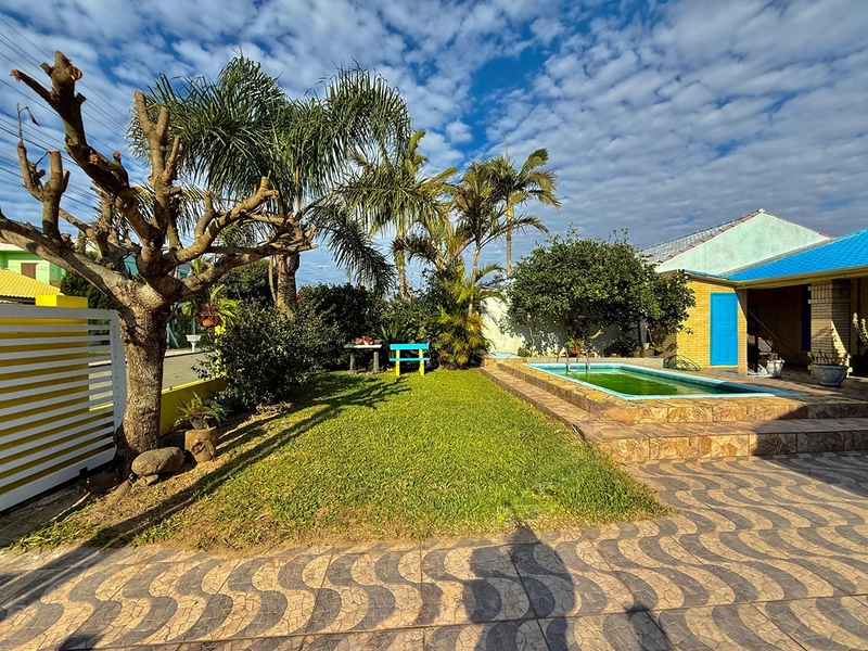 EXCELENTE CASA DE PRAIA PRÓXIMA AO MAR COM PISCINA: 14ª foto da galeria de imagens do imóvel