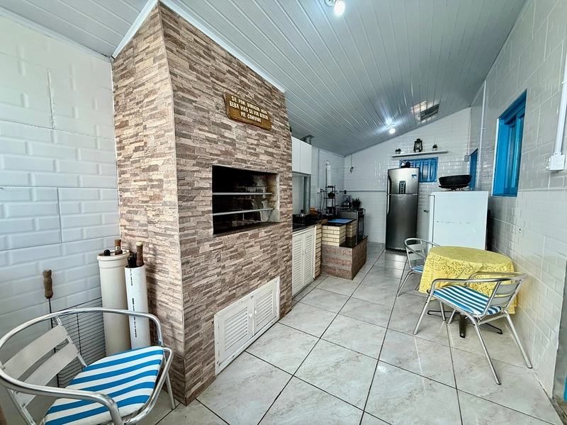 EXCELENTE CASA DE PRAIA PRÓXIMA AO MAR COM PISCINA: 27ª foto da galeria de imagens do imóvel