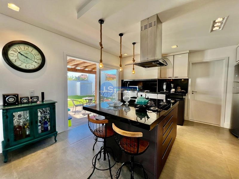 Excelente casa em Atlântida Sul: 8ª foto da galeria de imagens do imóvel