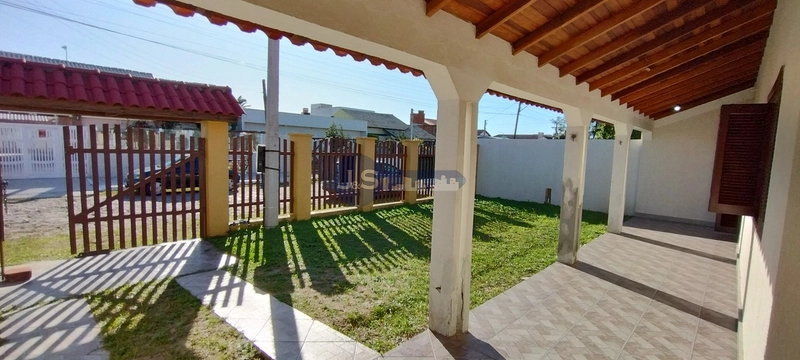 Casa térrea em laje com piscina: 1ª foto da galeria de imagens do imóvel