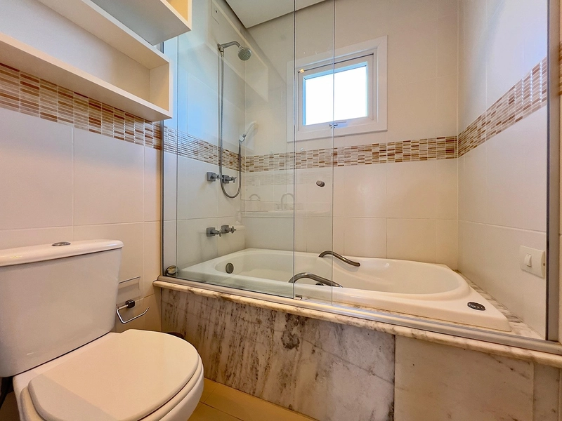 EXCELENTE CASA ALTO PADRÃO COM PISCINA : 11ª foto da galeria de imagens do imóvel