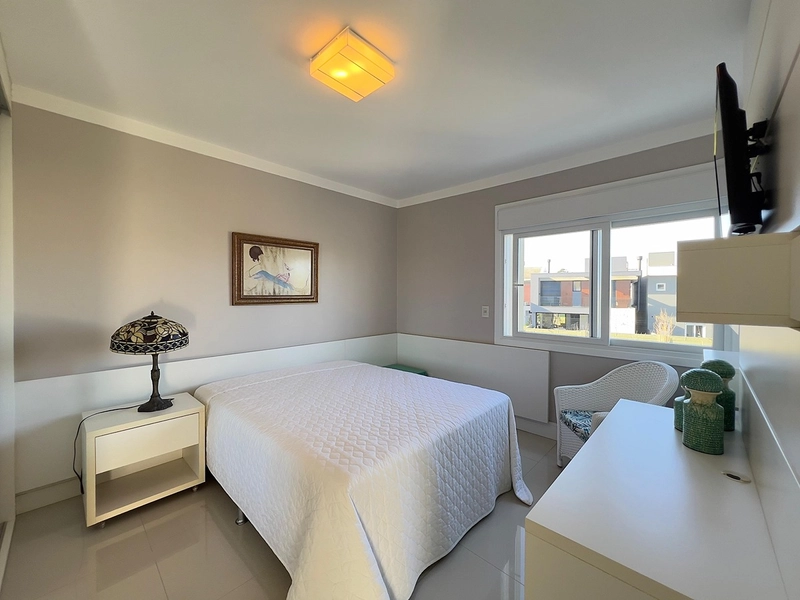 EXCELENTE CASA ALTO PADRÃO COM PISCINA : 9ª foto da galeria de imagens do imóvel