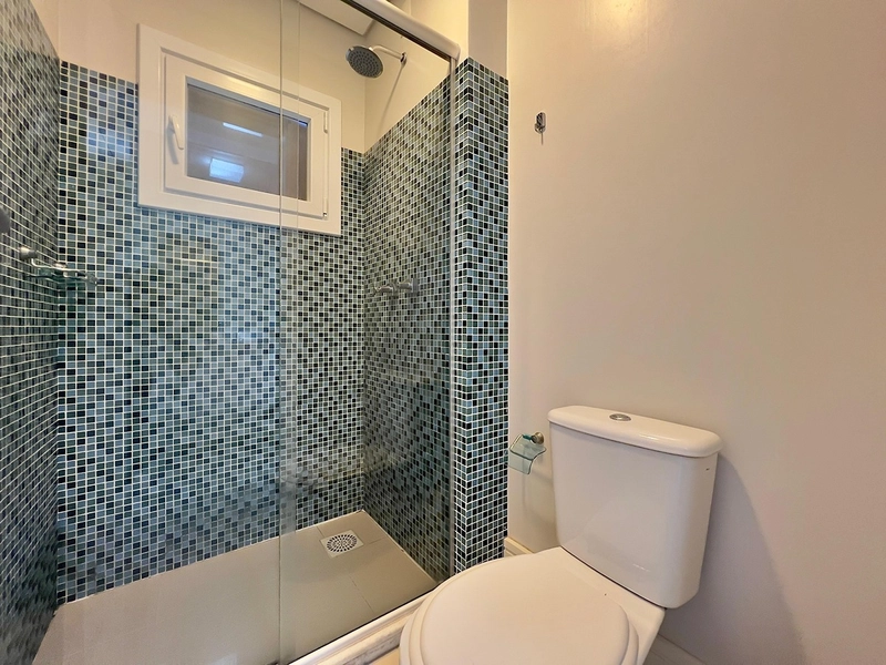 EXCELENTE CASA ALTO PADRÃO COM PISCINA : 16ª foto da galeria de imagens do imóvel