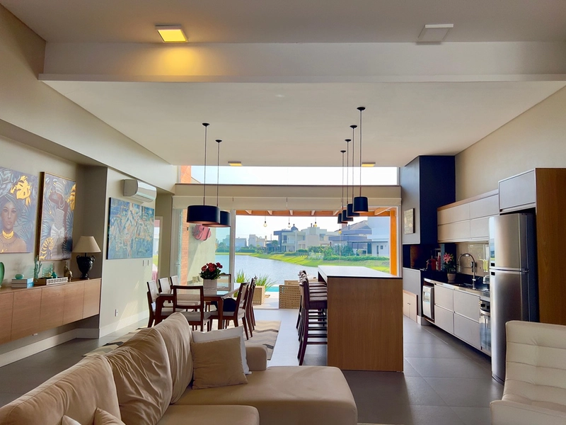 EXCELENTE CASA ALTO PADRÃO EM CONDOMÍNIO: 10ª foto da galeria de imagens do imóvel