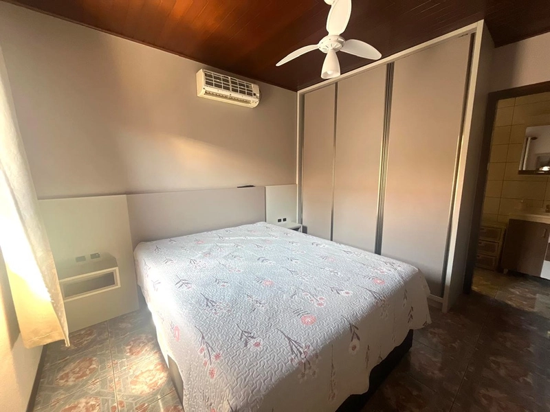 Excelente casa próxima ao mar: 33ª foto da galeria de imagens do imóvel