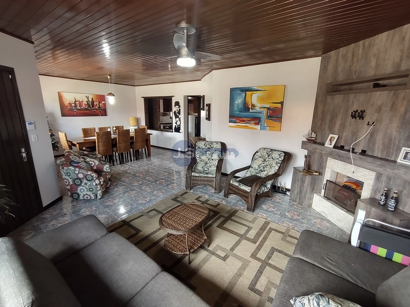 Excelente casa próxima ao mar: 12ª foto da galeria de imagens do imóvel