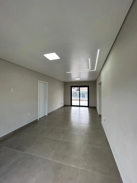 CASA DE PRAIA COM PISCINA: 2ª foto da galeria de imagens do imóvel