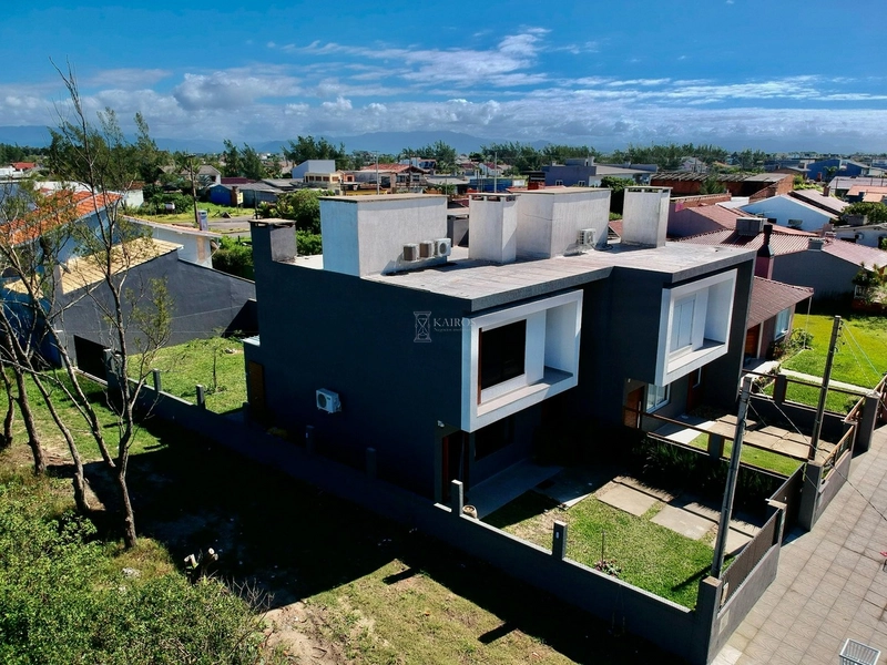 CASA DE PRAIA PRÓXIMA DO MAR: 6ª foto da galeria de imagens do imóvel