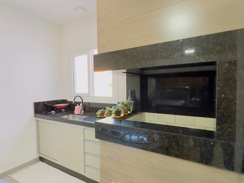 EXCELENTE CASA COM PISCINA: 16ª foto da galeria de imagens do imóvel