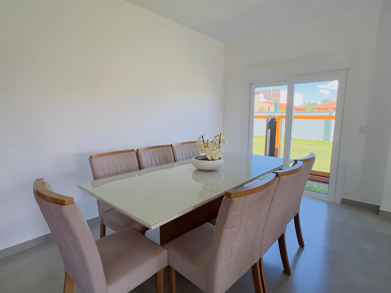 EXCELENTE CASA COM PISCINA: 13ª foto da galeria de imagens do imóvel