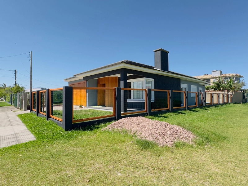 EXCELENTE CASA COM PISCINA: 5ª foto da galeria de imagens do imóvel