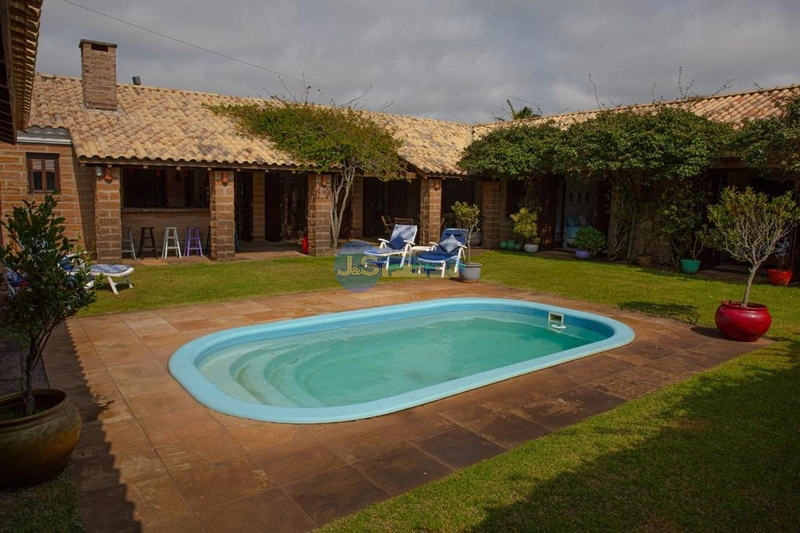 EXCELENTE CASA PERTO DO MAR: 19ª foto da galeria de imagens do imóvel