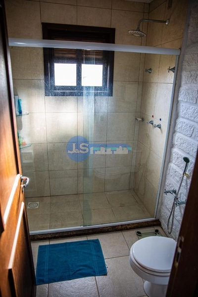 EXCELENTE CASA PERTO DO MAR: 37ª foto da galeria de imagens do imóvel