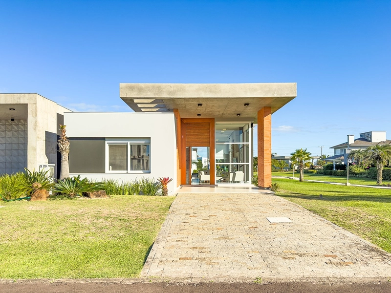 EXCELENTE CASA ALTO PADRÃO EM CONDOMÍNIO: 2ª foto da galeria de imagens do imóvel