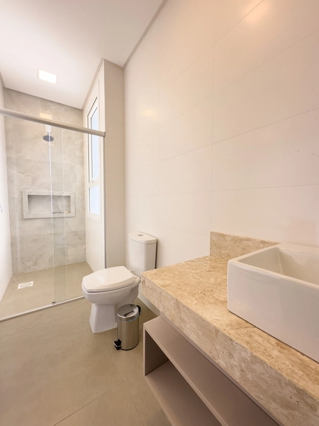 EXCELENTE CASA ALTO PADRÃO EM CONDOMÍNIO: 11ª foto da galeria de imagens do imóvel