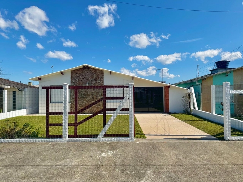 EXCELENTE CASA DE PRAIA: 1ª foto da galeria de imagens do imóvel