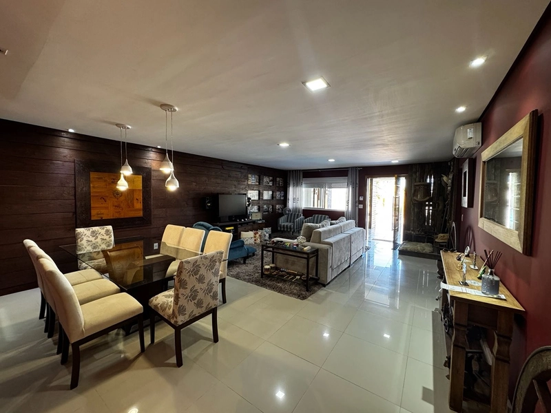 EXCELENTE CASA COM PISCINA: 26ª foto da galeria de imagens do imóvel