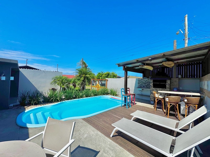 EXCELENTE CASA COM PISCINA: 15ª foto da galeria de imagens do imóvel