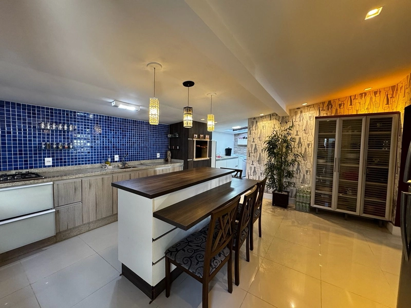 EXCELENTE CASA COM PISCINA: 4ª foto da galeria de imagens do imóvel