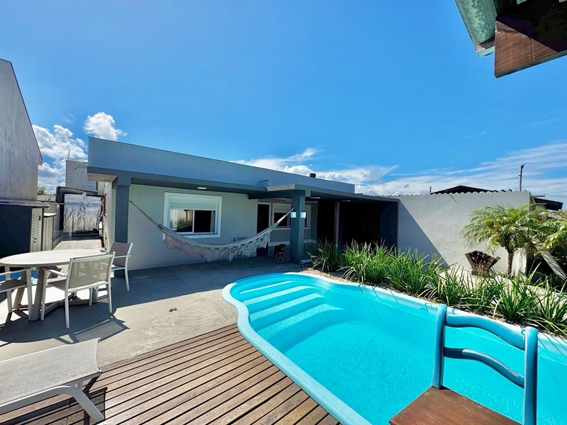 EXCELENTE CASA COM PISCINA: 2ª foto da galeria de imagens do imóvel