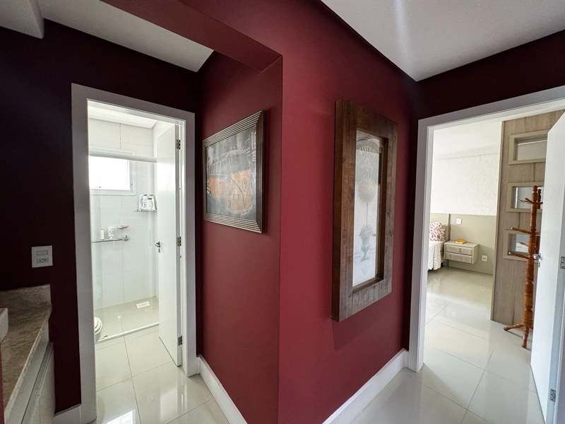 EXCELENTE CASA COM PISCINA: 11ª foto da galeria de imagens do imóvel