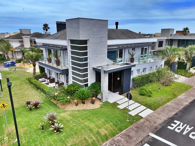 EXCELENTE CASA ALTO PADRÃO EM CONDOMÍNIO: 1ª foto da galeria de imagens do imóvel