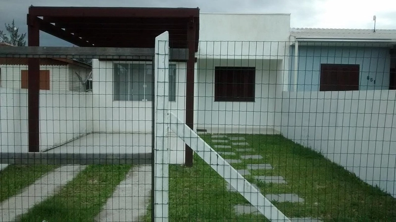 EXCELENTE CASA DE PRAIA EM CAPAO DA CANOA: 1ª foto da galeria de imagens do imóvel