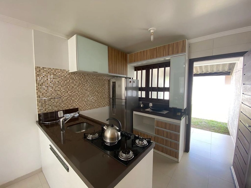 EXCELENTE CASA DE PRAIA EM CAPAO DA CANOA: 22ª foto da galeria de imagens do imóvel