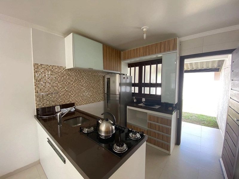 EXCELENTE CASA DE PRAIA EM CAPAO DA CANOA: 20ª foto da galeria de imagens do imóvel