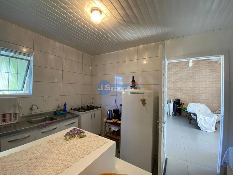 Casa em Atlântida Sul: 9ª foto da galeria de imagens do imóvel