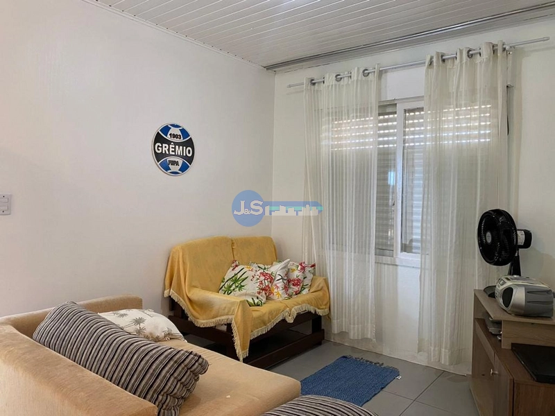 Casa em Atlântida Sul: 1ª foto da galeria de imagens do imóvel
