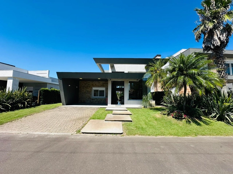 EXCELENTE CASA ALTO PADRÃO EM CONDOMÍNIO: 2ª foto da galeria de imagens do imóvel