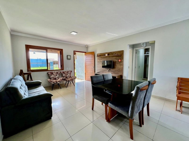 CASA DE PRAIA COM PISCINA: 8ª foto da galeria de imagens do imóvel