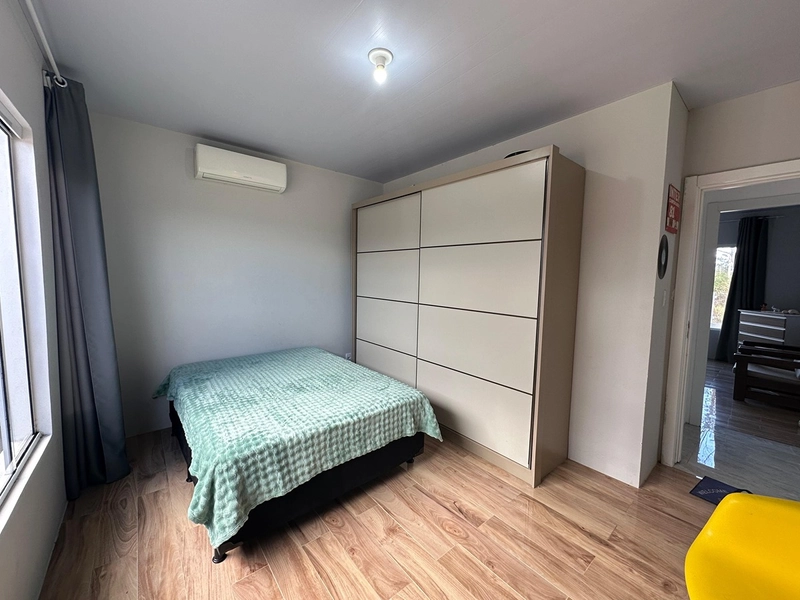 EXCELENTE CASA DE PRAIA PRÓXIMA AO MAR COM PISCINA: 7ª foto da galeria de imagens do imóvel