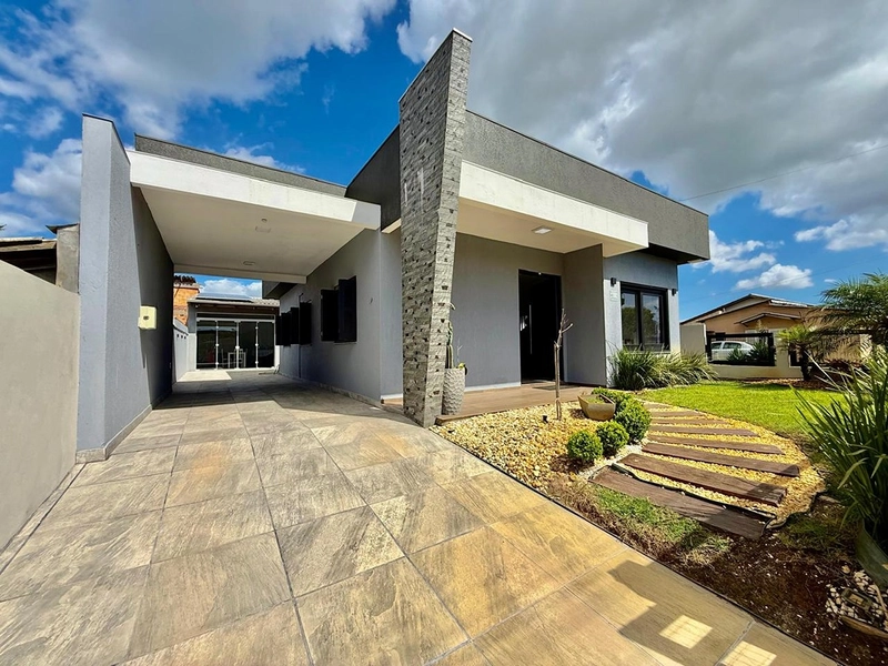 EXCELENTE CASA COM PISCINA AQUECIDA: 1ª foto da galeria de imagens do imóvel