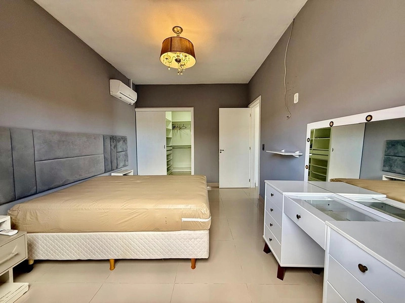 EXCELENTE CASA COM PISCINA AQUECIDA: 48ª foto da galeria de imagens do imóvel