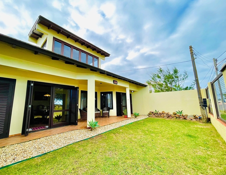 EXCELENTE CASA DE PRAIA PRÓXIMA AO MAR: 26ª foto da galeria de imagens do imóvel