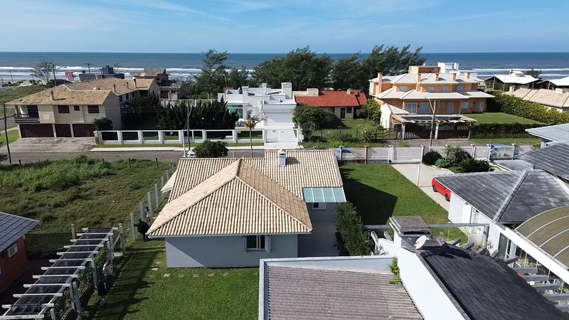 CASA DE PRAIA COM 2 TERRENOS: 18ª foto da galeria de imagens do imóvel