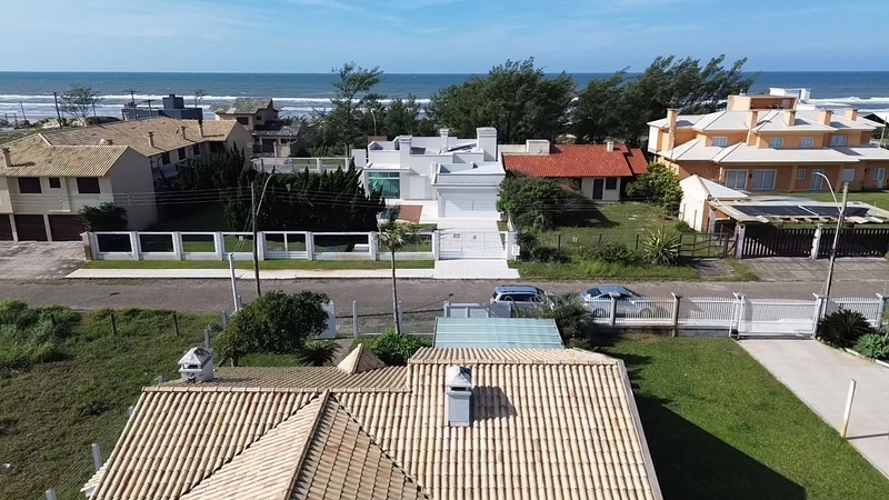CASA DE PRAIA COM 2 TERRENOS: 20ª foto da galeria de imagens do imóvel
