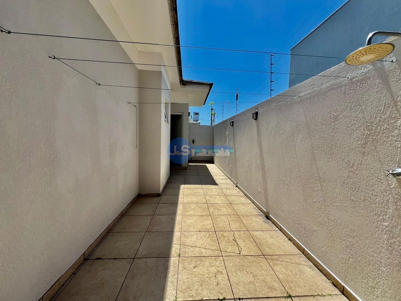 Casa em Atlântida Sul: 4ª foto da galeria de imagens do imóvel