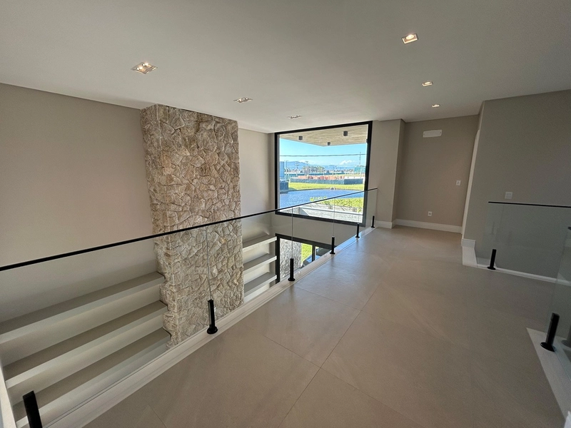 EXCELENTE CASA ALTO PADRÃO COM PISCINA : 26ª foto da galeria de imagens do imóvel