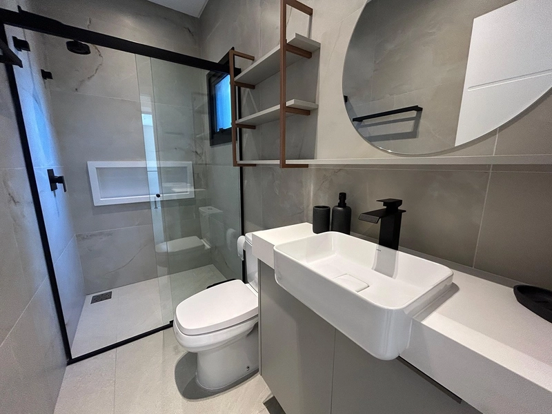 EXCELENTE CASA ALTO PADRÃO COM PISCINA : 3ª foto da galeria de imagens do imóvel