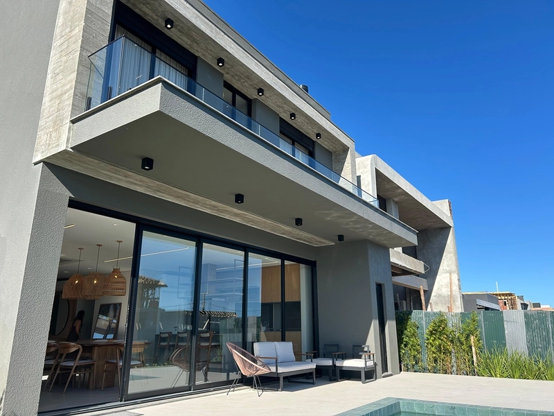 EXCELENTE CASA ALTO PADRÃO COM PISCINA : 17ª foto da galeria de imagens do imóvel