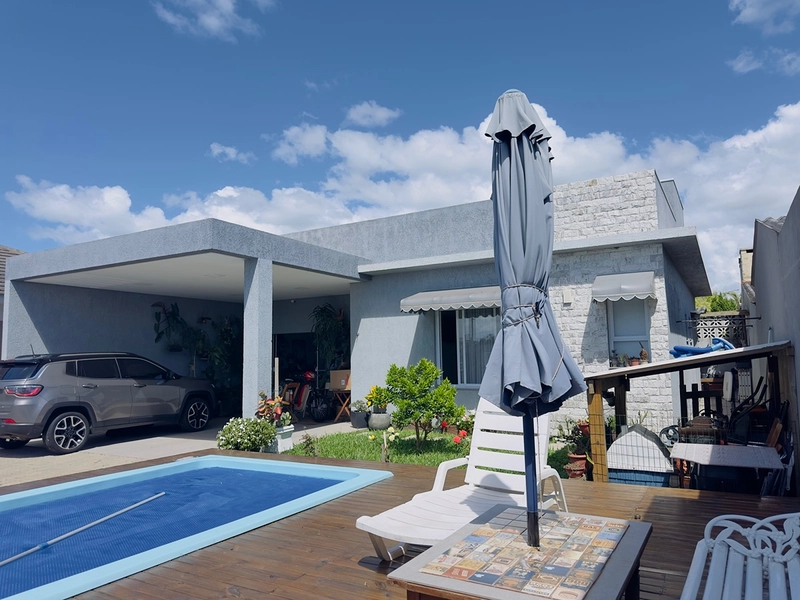 EXCELENTE CASA ALTO PADRÃO COM PISCINA : 5ª foto da galeria de imagens do imóvel