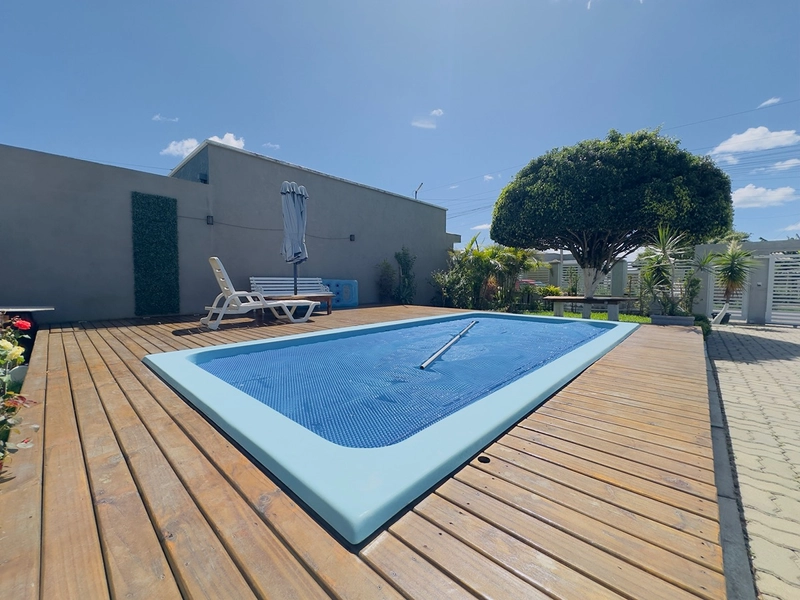 EXCELENTE CASA ALTO PADRÃO COM PISCINA : 3ª foto da galeria de imagens do imóvel