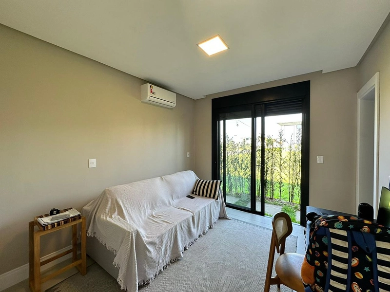 EXCELENTE CASA ALTO PADRÃO EM CONDOMÍNIO: 5ª foto da galeria de imagens do imóvel