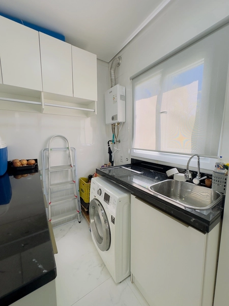 EXCELENTE CASA ALTO PADRÃO EM CONDOMÍNIO COM PISCINA : 12ª foto da galeria de imagens do imóvel